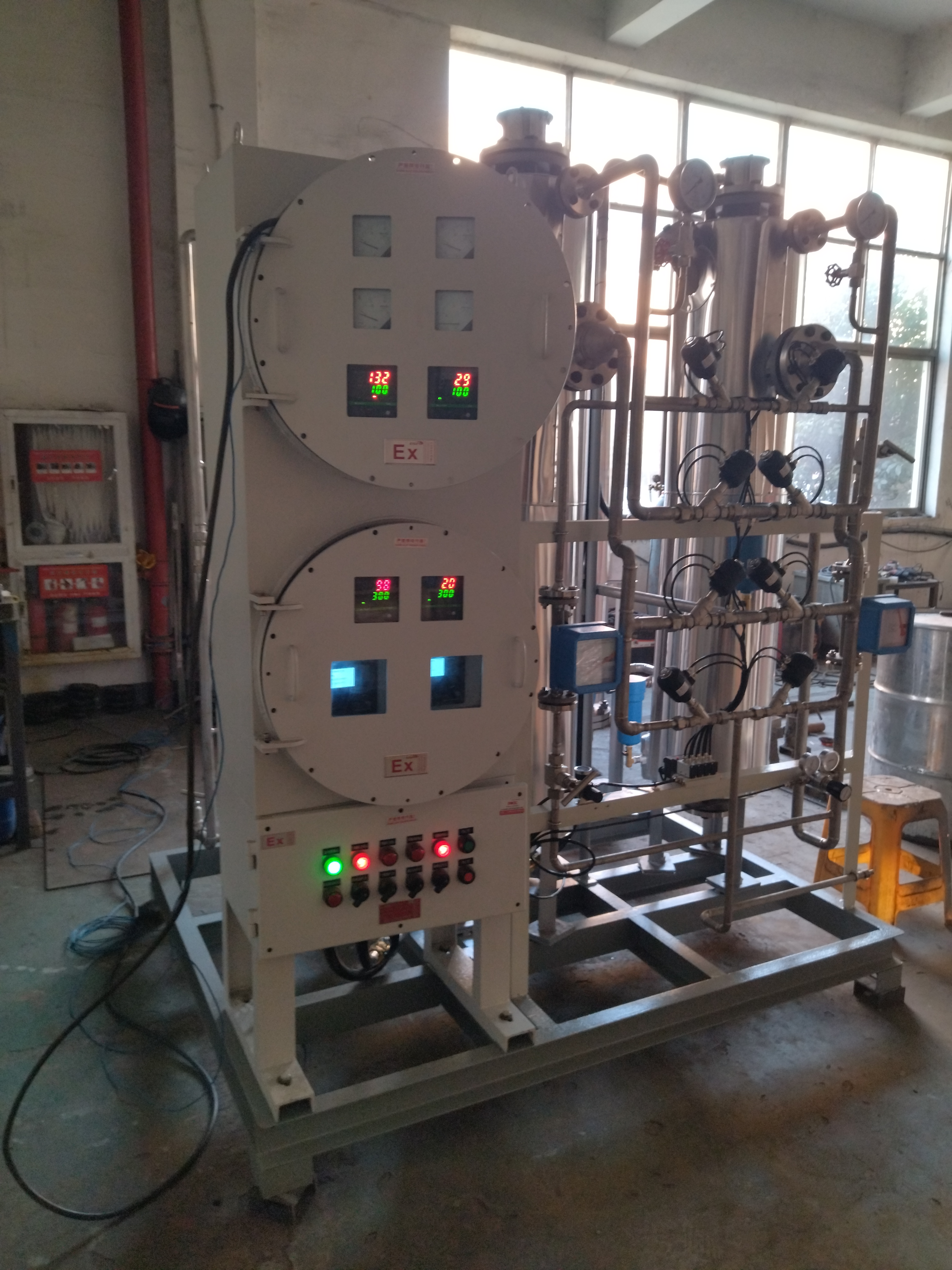 QC5N-50中压氢气纯化装置出厂调试